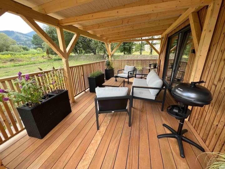 Domcek Pod Vezami S Virivkou A Grilom, Pri Termalnom Kupalisku Apartment Liptovsky Jan Bagian luar foto