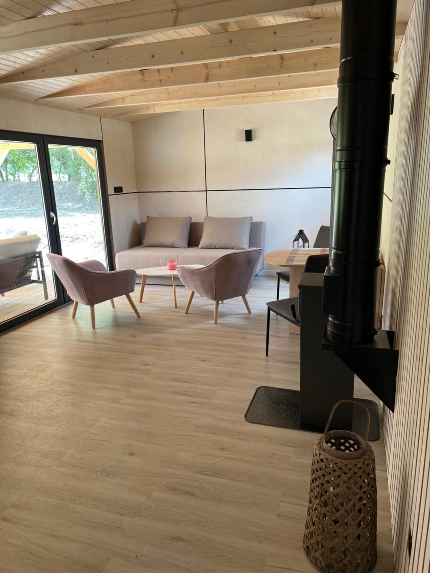 Domcek Pod Vezami S Virivkou A Grilom, Pri Termalnom Kupalisku Apartment Liptovsky Jan Bagian luar foto